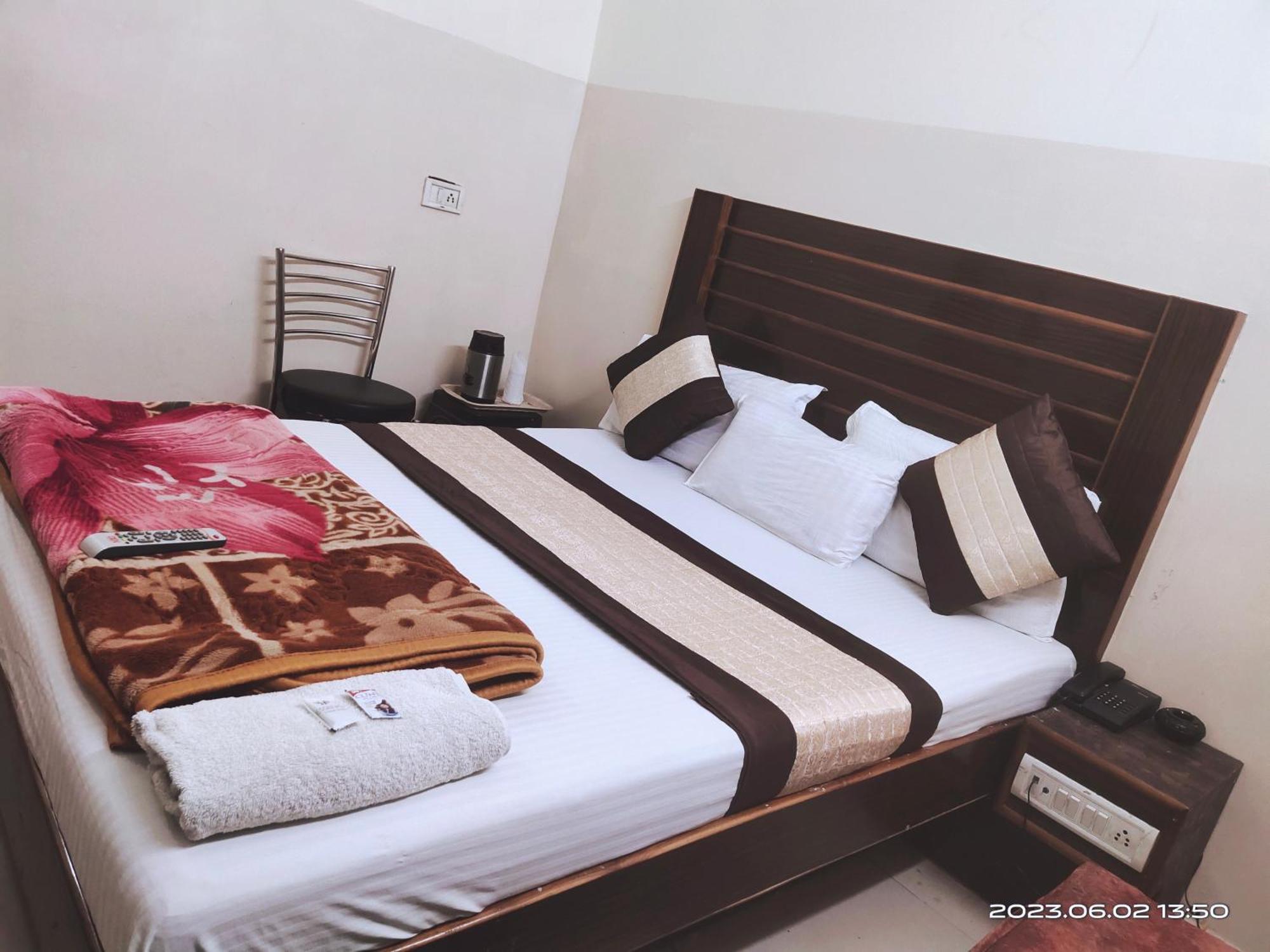 ניו דלהי Hotel Diamond מראה חיצוני תמונה